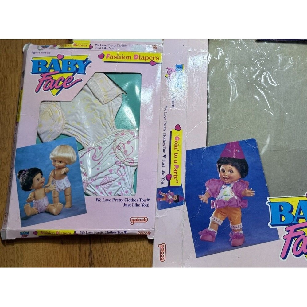 Vintage Galoob Baby Face Diapers Pack of‎ 2 + Extra Outfit Box – NEW in Package